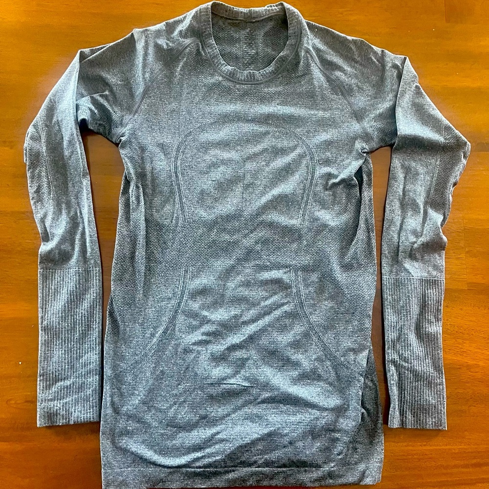 Lululemon Swiftly top